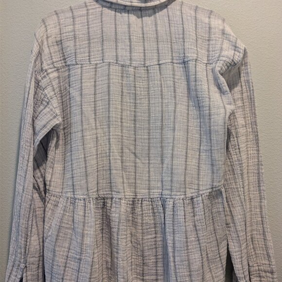 Mystree Button Up Tunic - Large - Picture 8 of 10